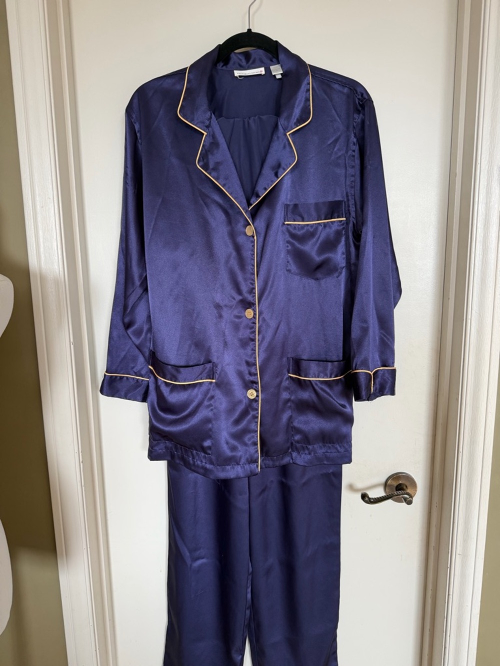 Victoria’s Secret Purple Satin Pajama Set Gold Piping Size Small